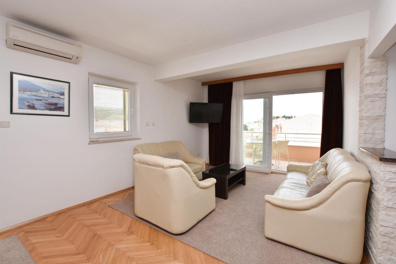 Apartments Danica Primosten Exterior photo