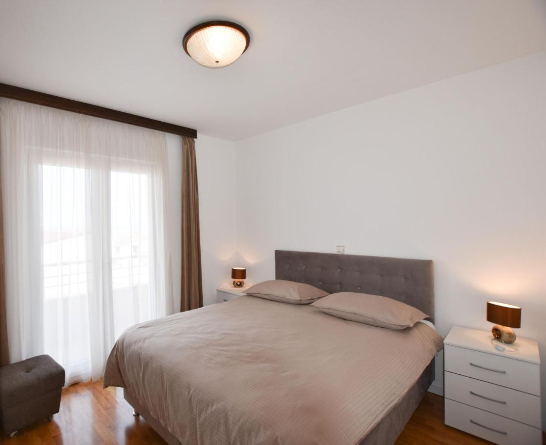 Apartments Danica Primosten Exterior photo