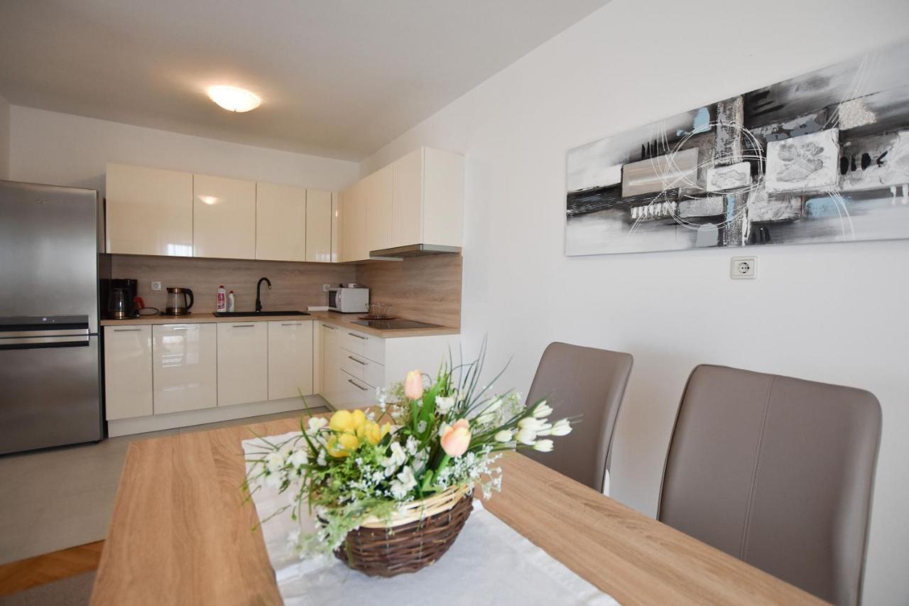 Apartments Danica Primosten Exterior photo