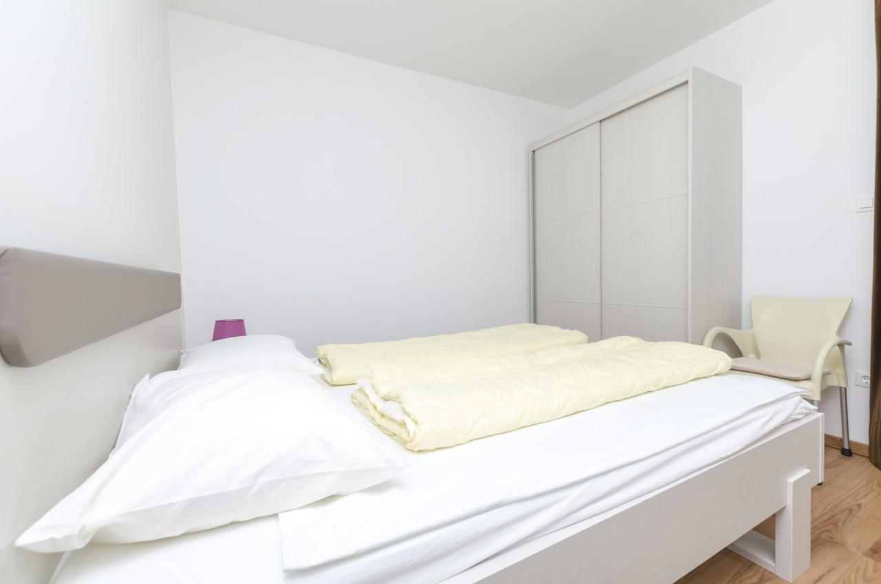 Apartments Danica Primosten Exterior photo