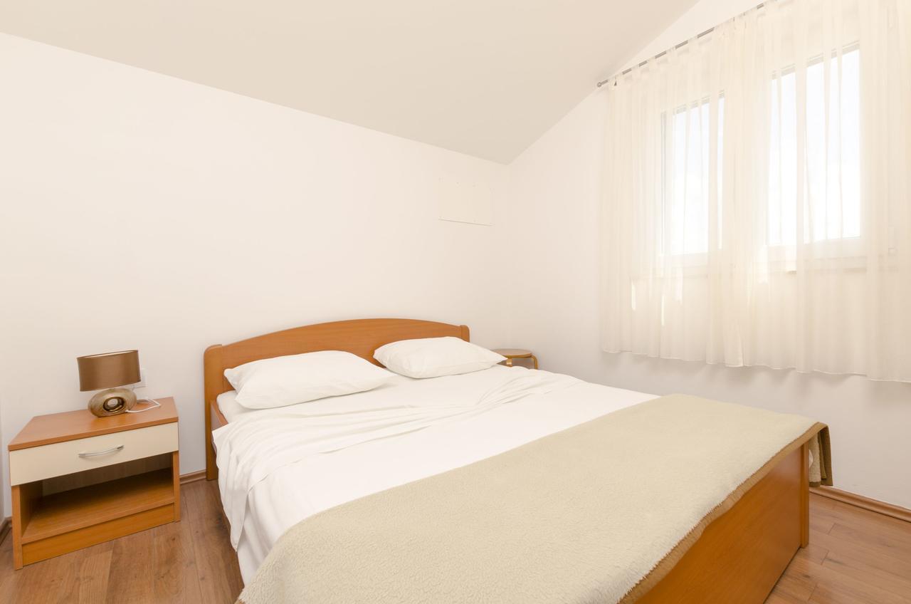 Apartments Danica Primosten Exterior photo